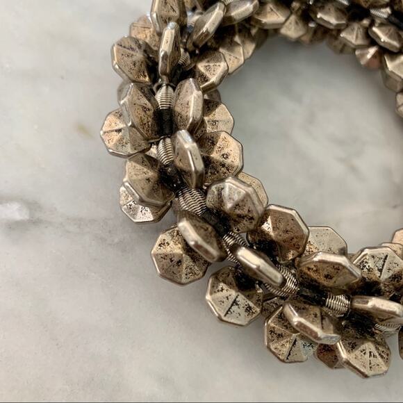 Unique Vintage Geometric Abstract Metal Beaded Elastic Bracelet - Picture 2 of 4
